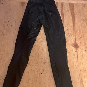Black riding pants size 11/12 girls.